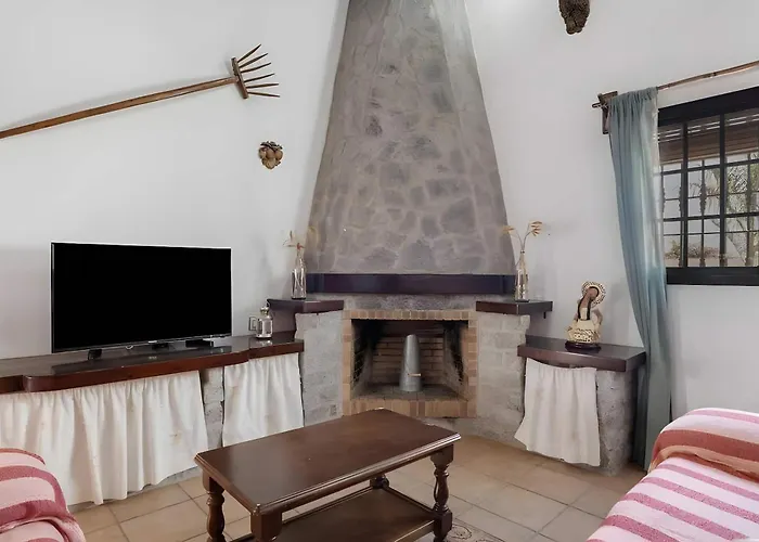 Hébergement de vacances Casa El Pilaito Con Piscina Compartida Cerca De La Playa Conil De La Frontera