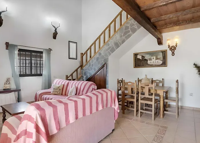 Casa El Pilaito Con Piscina Compartida Cerca De La Playa Hébergement de vacances *