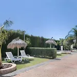 Casa El Pilaito Con Piscina Compartida Cerca De La Playa 콘일데라프론테라