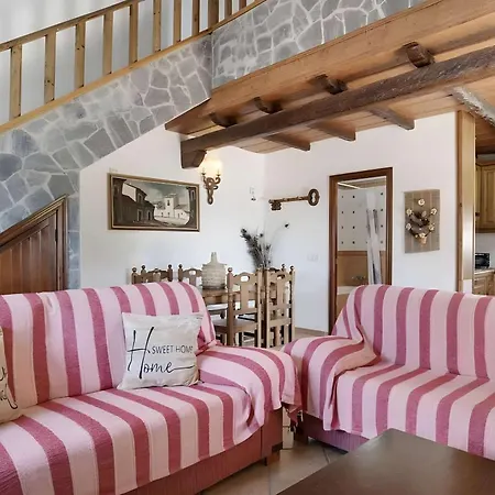 Casa El Pilaito Con Piscina Compartida Cerca De La Playa