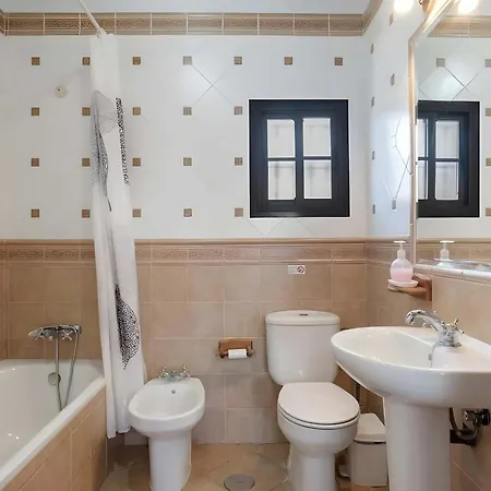 Casa El Pilaito Con Piscina Compartida Cerca De La Playa * Conil De La Frontera