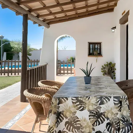 Casa El Pilaito Con Piscina Compartida Cerca De La Playa