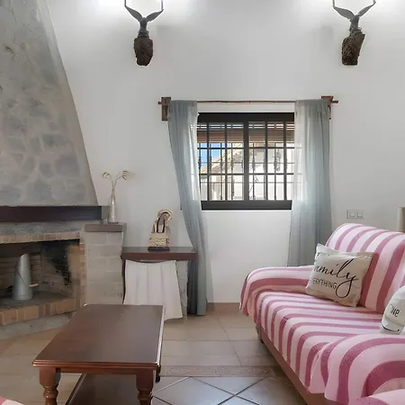 Casa El Pilaito Con Piscina Compartida Cerca De La Playa * Conil De La Frontera