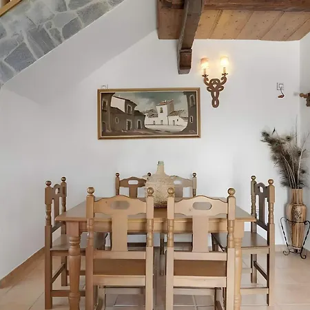 Casa El Pilaito Con Piscina Compartida Cerca De La Playa * קוניל דה לה פרונטרה
