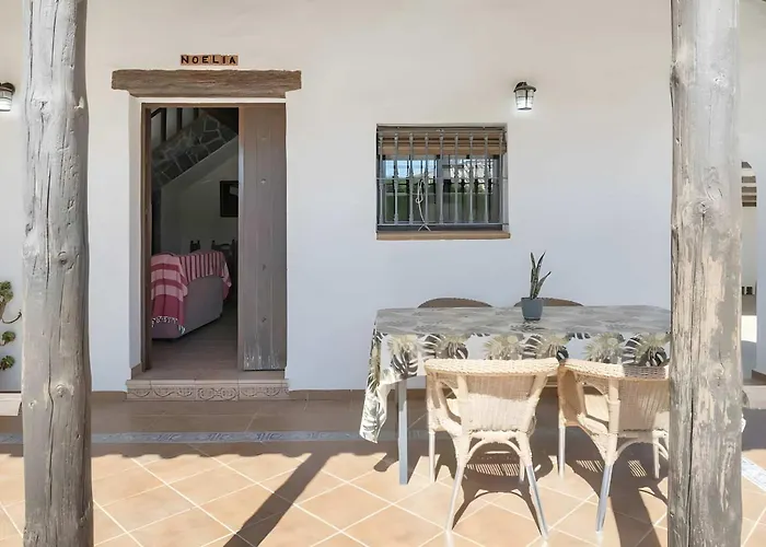 Дом отдыха Casa El Pilaito Con Piscina Compartida Cerca De La Playa *
